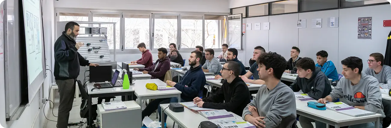 Aula activa en escuelas de la ETG
